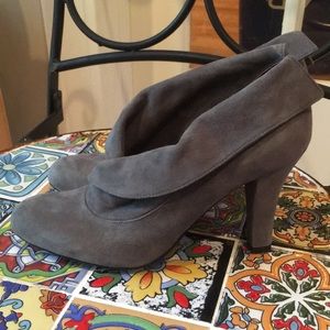 Enzo Angiolini Earoman Gray Suede Booties